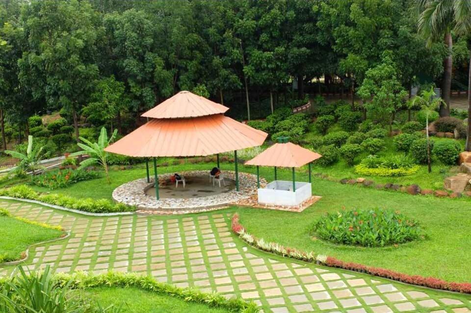 Pragati Resorts Kundakal Exterior foto